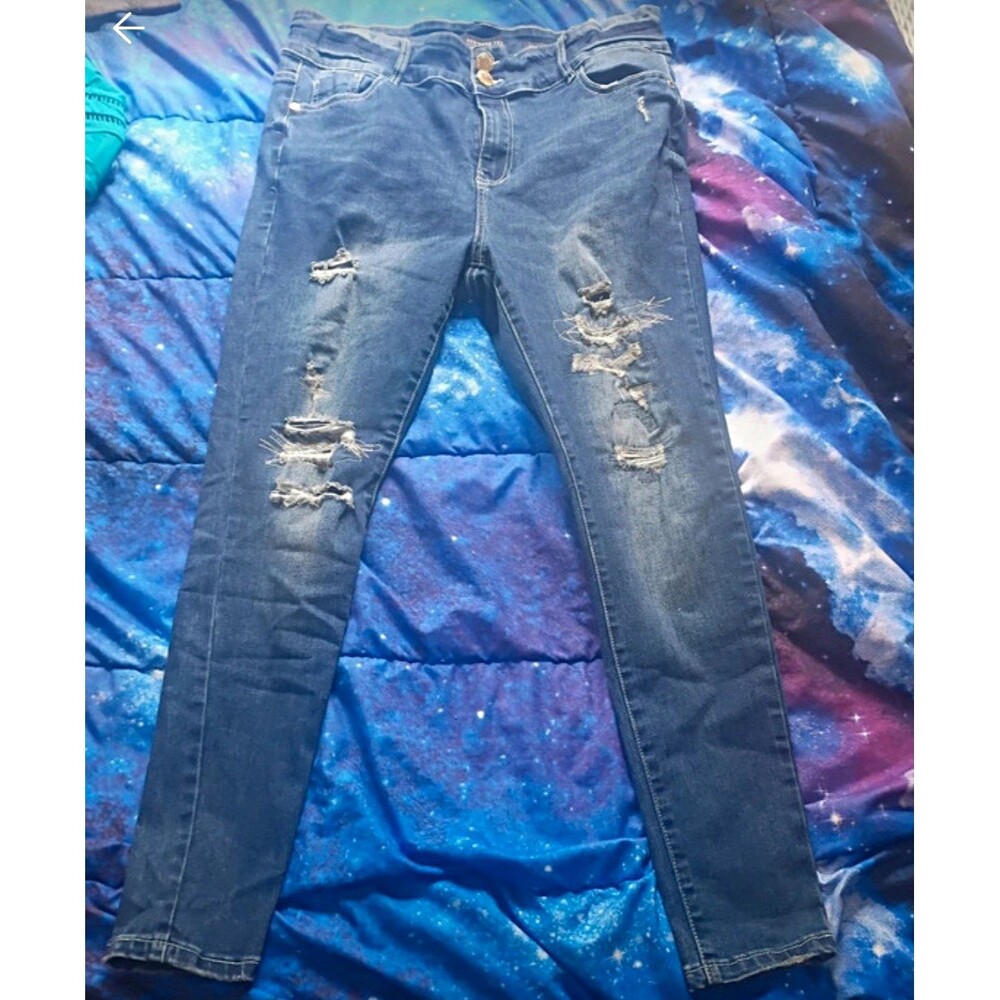 Chic Denim Women's Blue Distressed Skinny Jeans 5-Pocket Denim Size 14